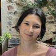 Imparto clases de Química, aunque podría también biología, a cursos de Bachillerato o inferiores. Tanto online como presencial